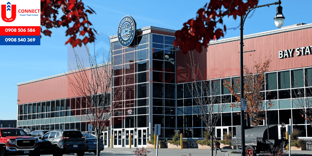 Trung học Worcester Academy, bang Massachusetts, Mỹ